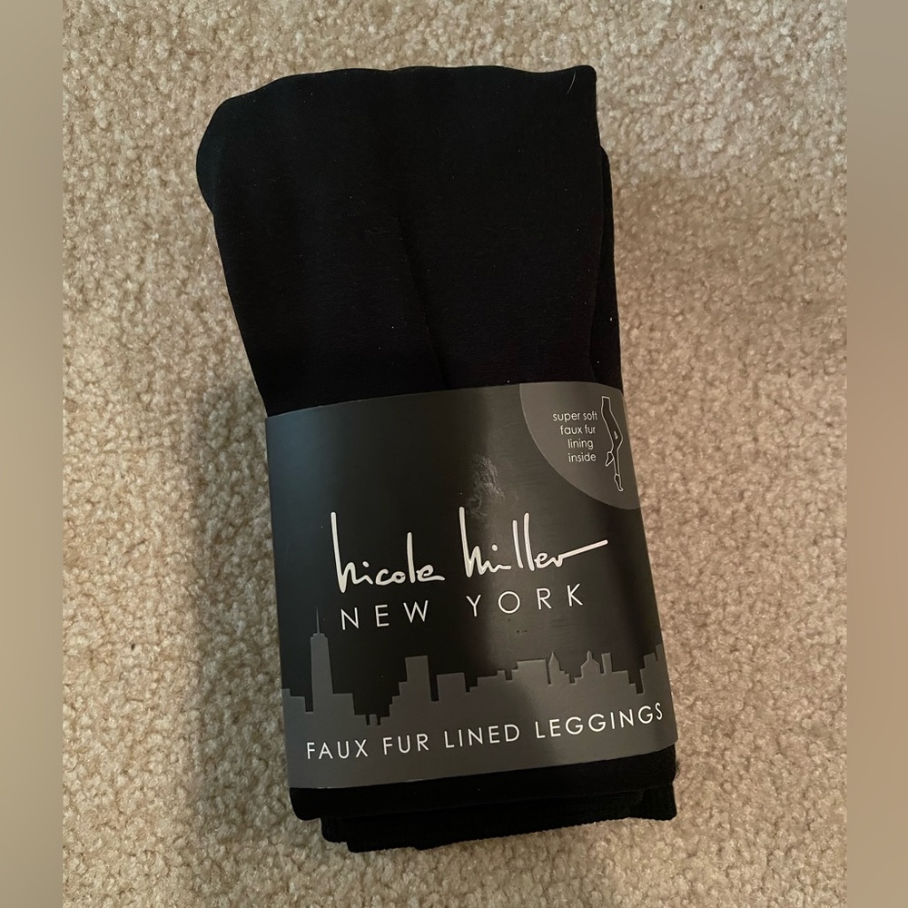 NWT Nicole Miller faux fur lined leggings